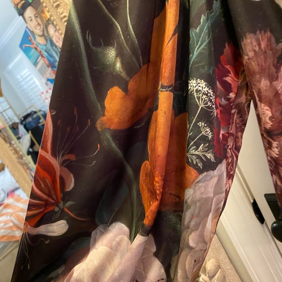 Anthropology rare floral blooms top-L - Picture 8 of 9